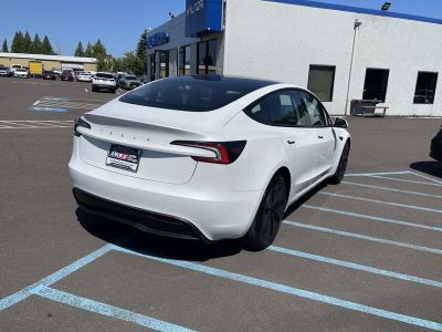 2025 Tesla Model 3 — detail view