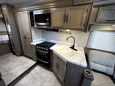 2023 Coachmen Freelander - Photo 9