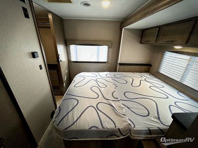 2023 Coachmen Freelander - Photo 17