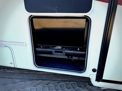 2023 Coachmen Freelander - Photo 19