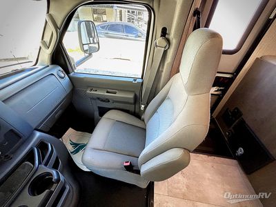 2023 Coachmen Freelander - Photo 4