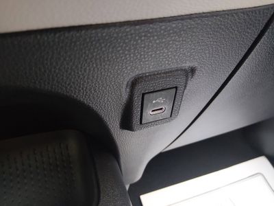 2024 Toyota Corolla — photo 17 view