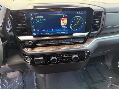 2025 Chevrolet Silverado 2500HD — photo 27 view