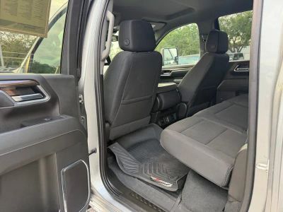 2025 Chevrolet Silverado 2500HD — photo 32 view