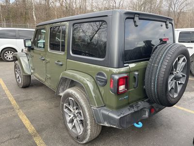 2024 Jeep Wrangler - Photo 2