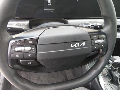 2025 Kia K4 - Photo 12