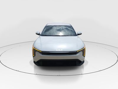 2025 Kia K4 - Photo 2