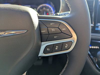 2026 Chrysler Pacifica — photo 19 view