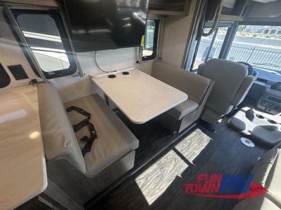 2025 Winnebago Vista - Photo 21
