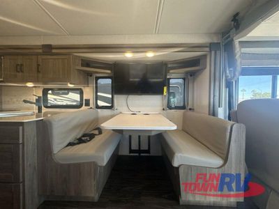 2025 Winnebago Vista - Photo 24