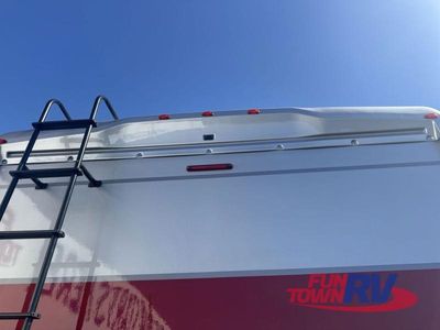 2025 Winnebago Vista - Photo 13