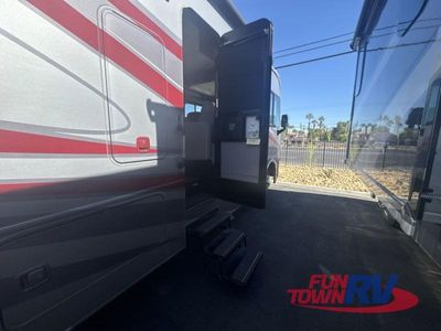 2025 Winnebago Vista - Photo 10
