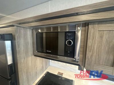 2025 Winnebago Vista - Photo 18