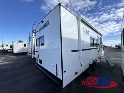 2026 Winnebago Thrive - Photo 6