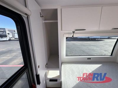 2026 Winnebago Thrive - Photo 39