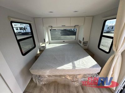 2026 Winnebago Thrive - Photo 36