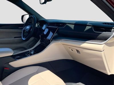 2025 Jeep Grand Cherokee L — photo 29 view