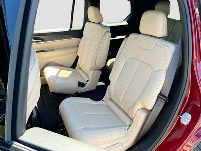 2025 Jeep Grand Cherokee L — photo 23 view