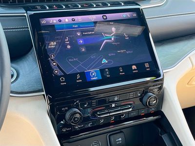 2025 Jeep Grand Cherokee L — photo 16 view