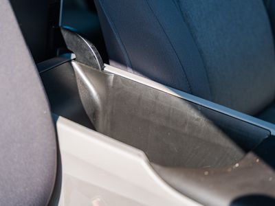 2021 Toyota Camry - Photo 10