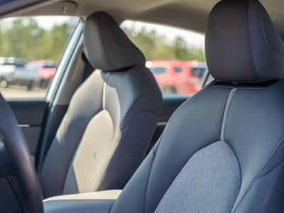 2021 Toyota Camry - Photo 18