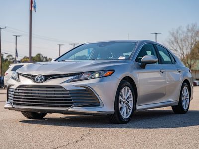 2021 Toyota Camry - Photo 2