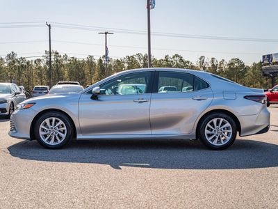 2021 Toyota Camry - Photo 3