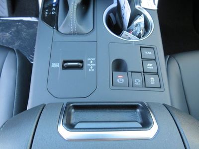 2026 Toyota Highlander Hybrid - Photo 27