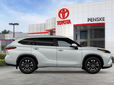2026 Toyota Highlander Hybrid - Photo 56