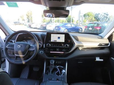 2026 Toyota Highlander Hybrid - Photo 25