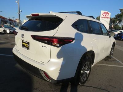 2026 Toyota Highlander Hybrid - Photo 10