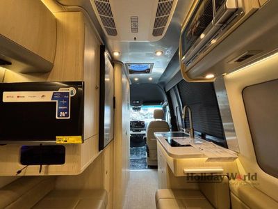 2025 Airstream Interstate 19 - Photo 5
