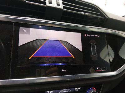 2024 Audi Q3 — photo 16 view