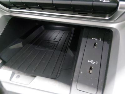 2024 Audi Q3 — photo 18 view