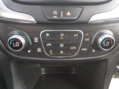 2024 Chevrolet Equinox — photo 17 view
