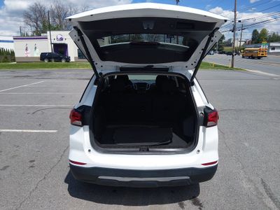 2024 Chevrolet Equinox — photo 11 view