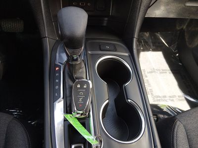2024 Chevrolet Equinox — photo 15 view