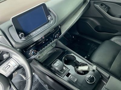 2021 Nissan Rogue - Photo 23