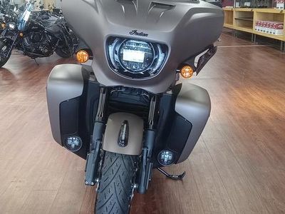 2025 Indian Motorcycle Roadmaster PowerPlus Dark Horse 112 Nara Bronze Smoke - Photo 5