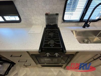 2025 Ember RV E-Series - Photo 16