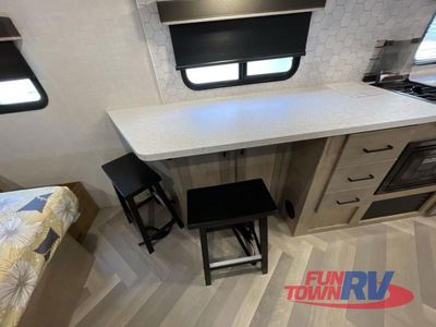 2025 Ember RV E-Series - Photo 26