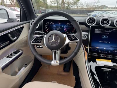 2026 Mercedes-Benz GLC — photo 20 view