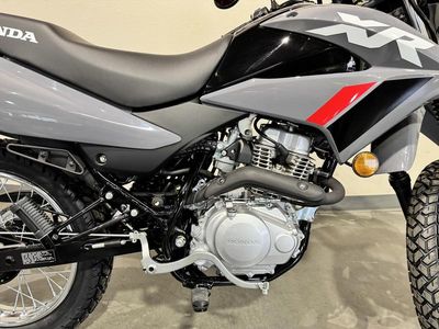 2025 Honda XR150L - Photo 11