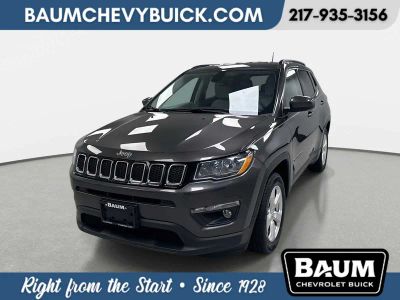 2019 Jeep Compass Latitude FWD in Gray — front three-quarter view
