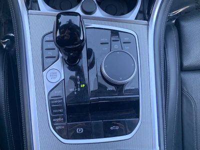 2025 BMW 8 Series — photo 18 view