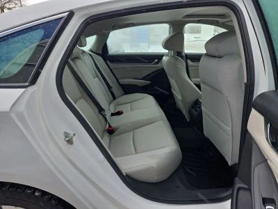 2018 Honda Accord Sedan EX 1.5T CVT — photo 33 view