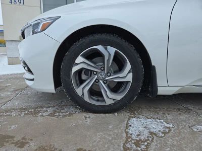 2018 Honda Accord Sedan EX 1.5T CVT — photo 27 view