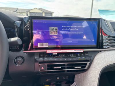 2026 Toyota Camry — photo 9 view