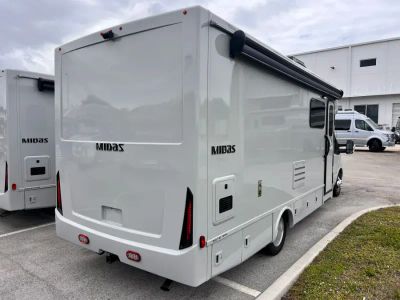 2026 Tiffin MIDAS — photo 42 view