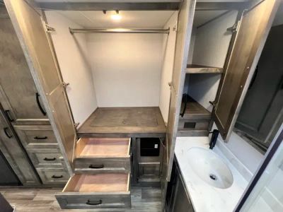 2026 Tiffin MIDAS — photo 28 view
